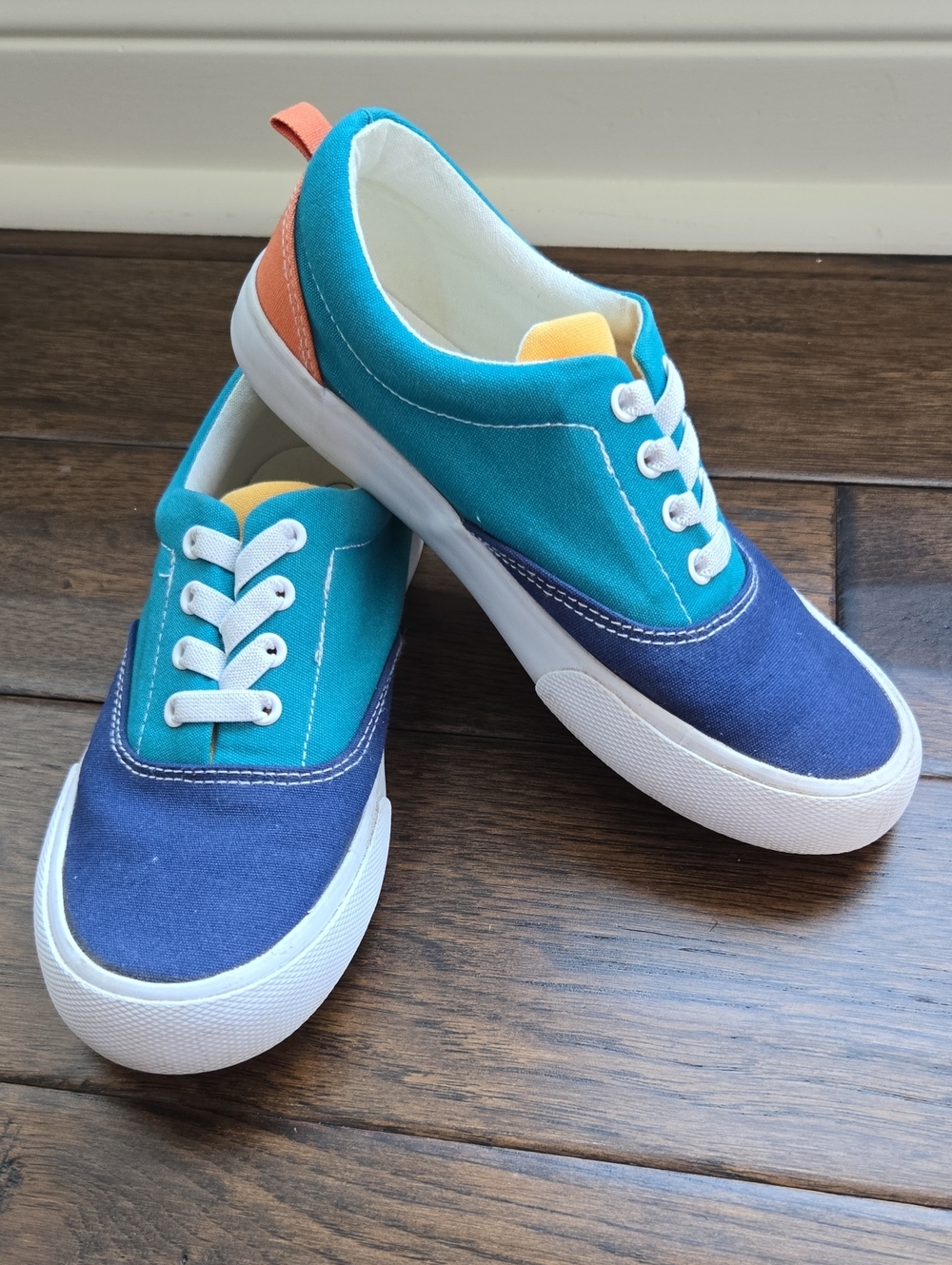 Kids Canvas Sneakers in Teal & Navy with Orange Accent Size 3 Slip On